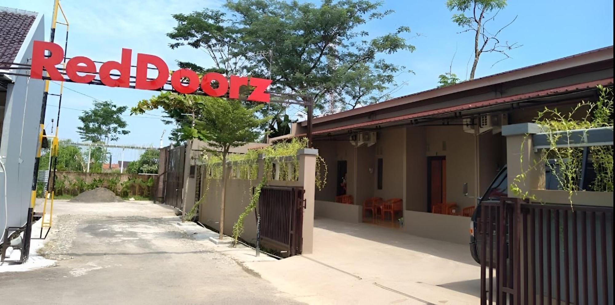 Reddoorz Syariah Near Exit Tol Pemalang Comal 2 Hotel Eksteriør billede